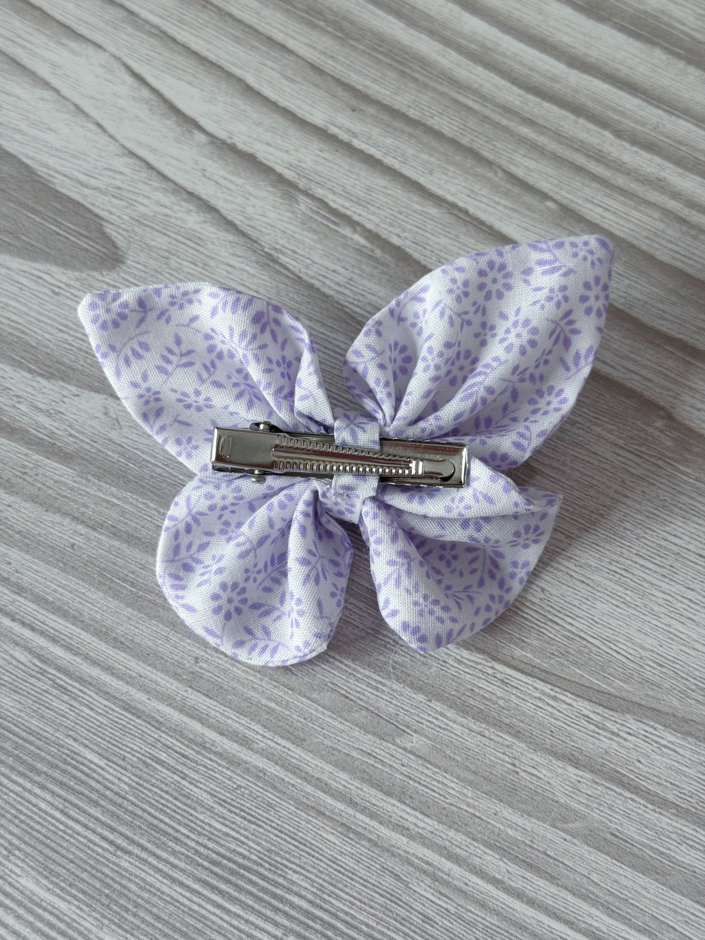 Small Lilac Butterfly Bow