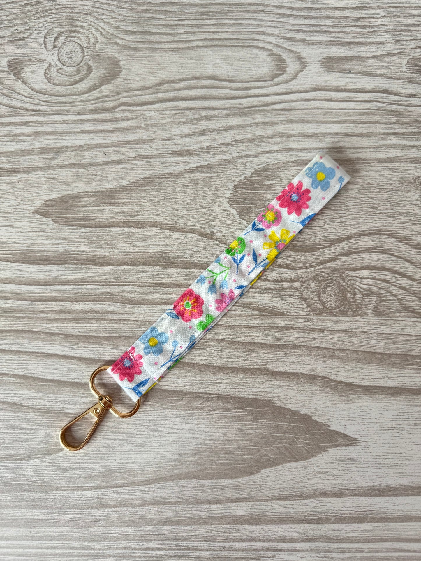 Yellow Yarn Spinner with Ditsy Wristlet