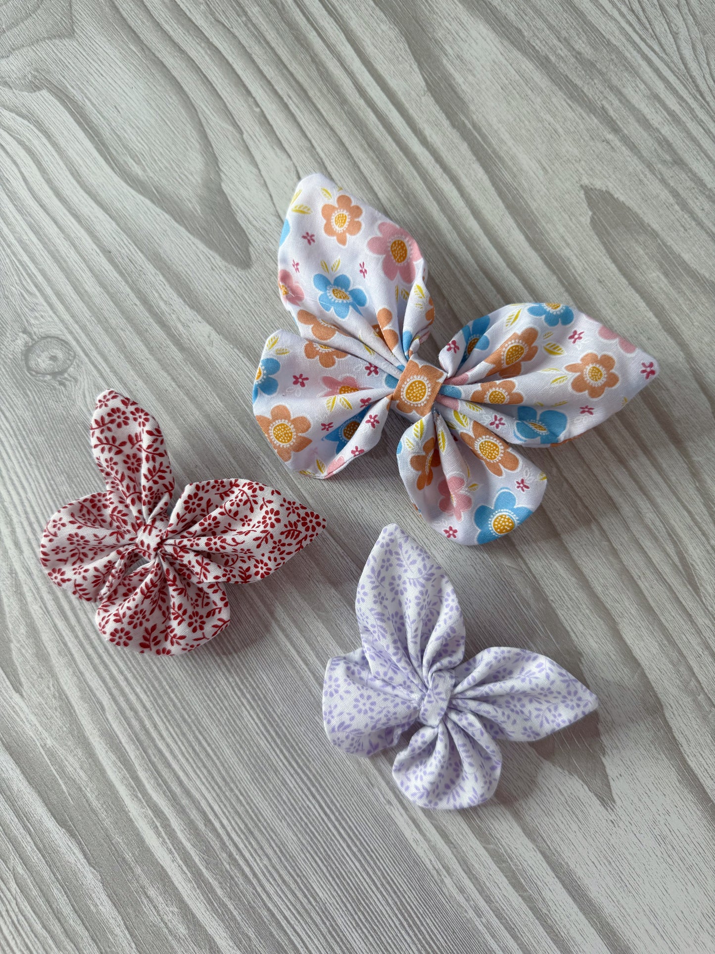 Small Lilac Butterfly Bow