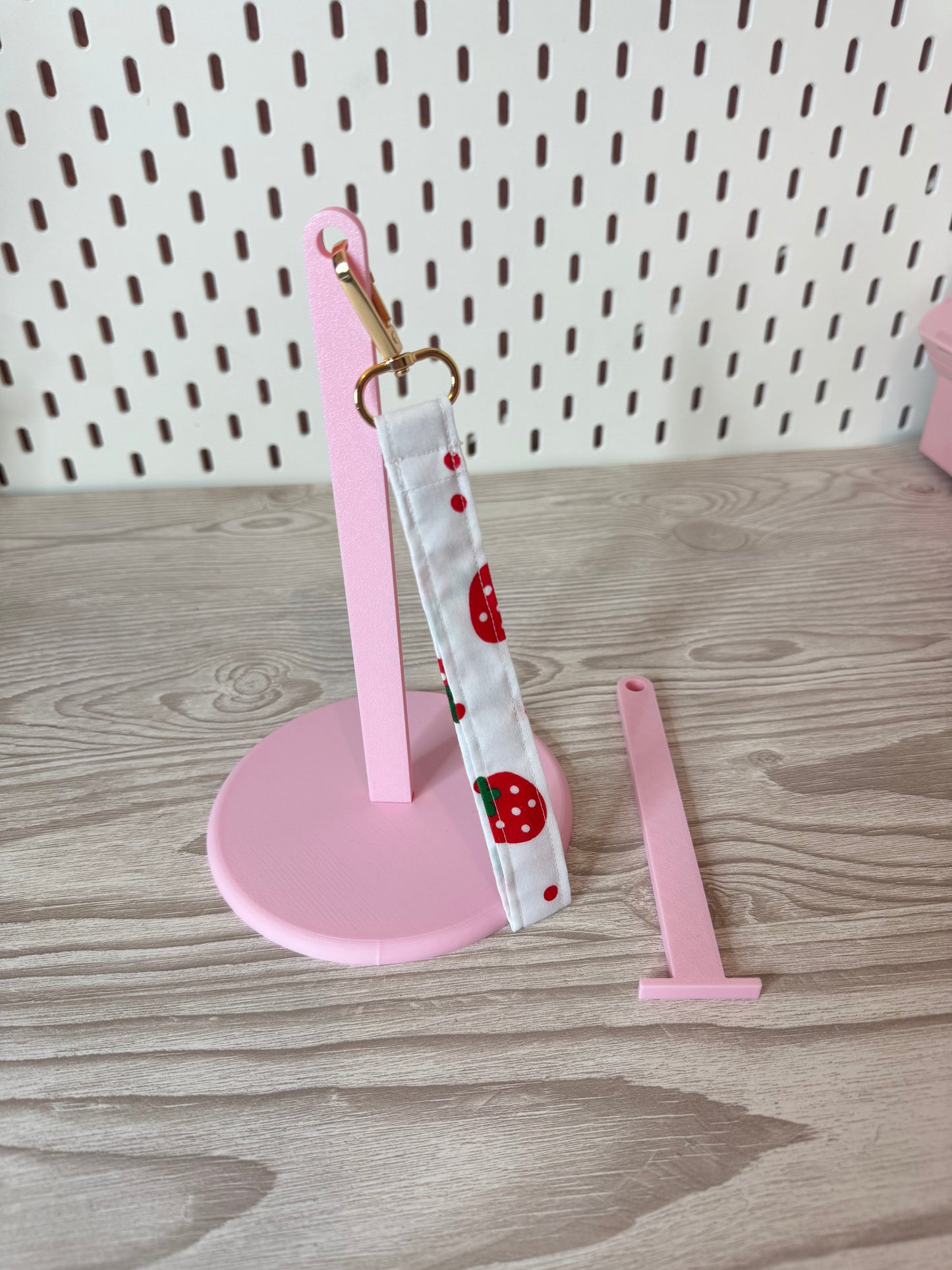 Pink Yarn Spinner with Strawberry Wristlet