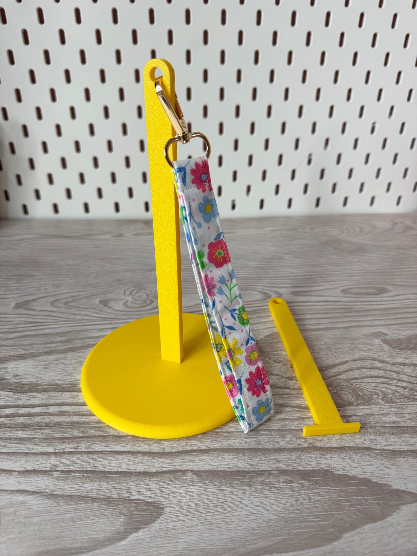 Yellow Yarn Spinner with Ditsy Wristlet