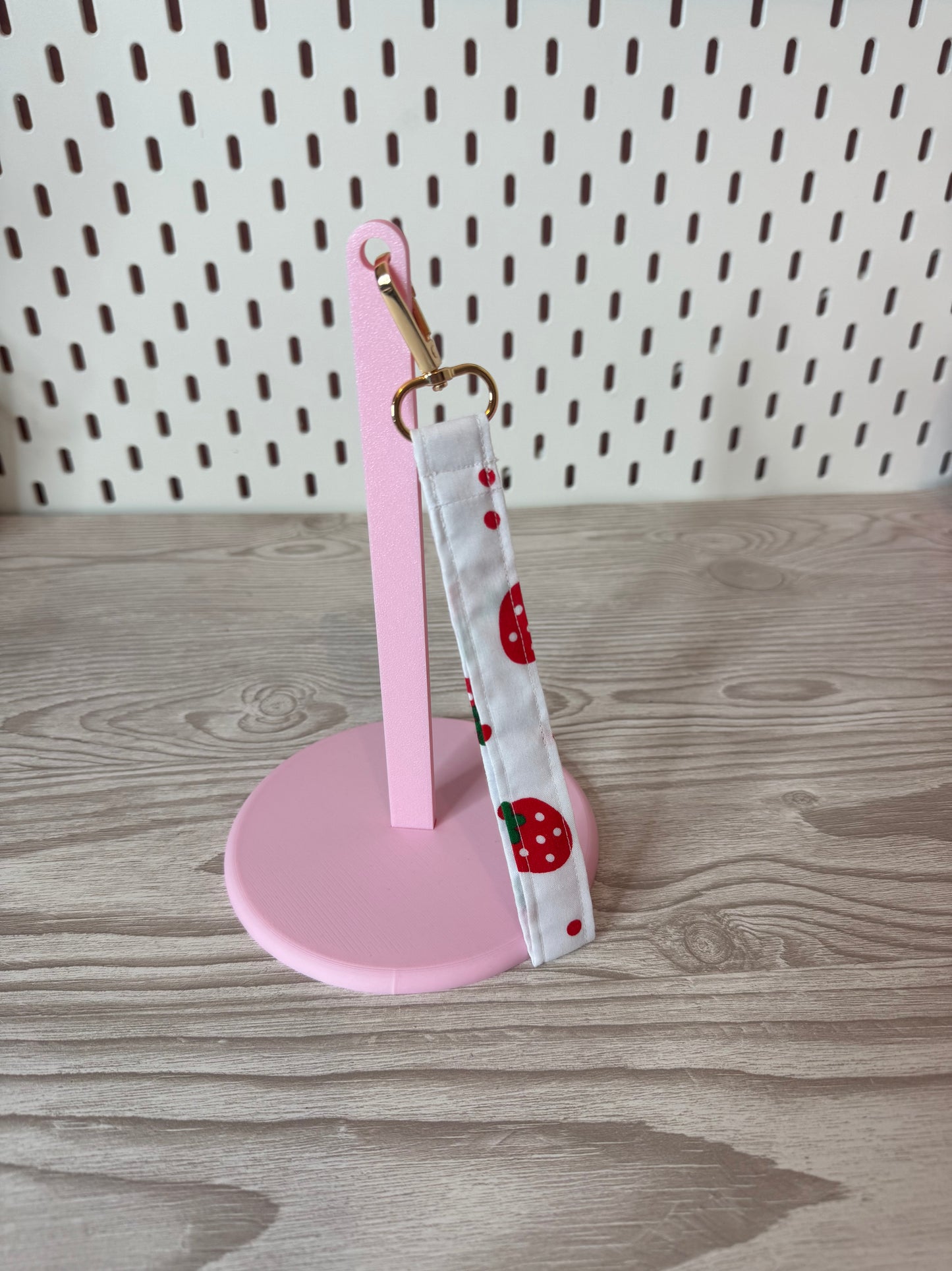 Pink Yarn Spinner with Strawberry Wristlet
