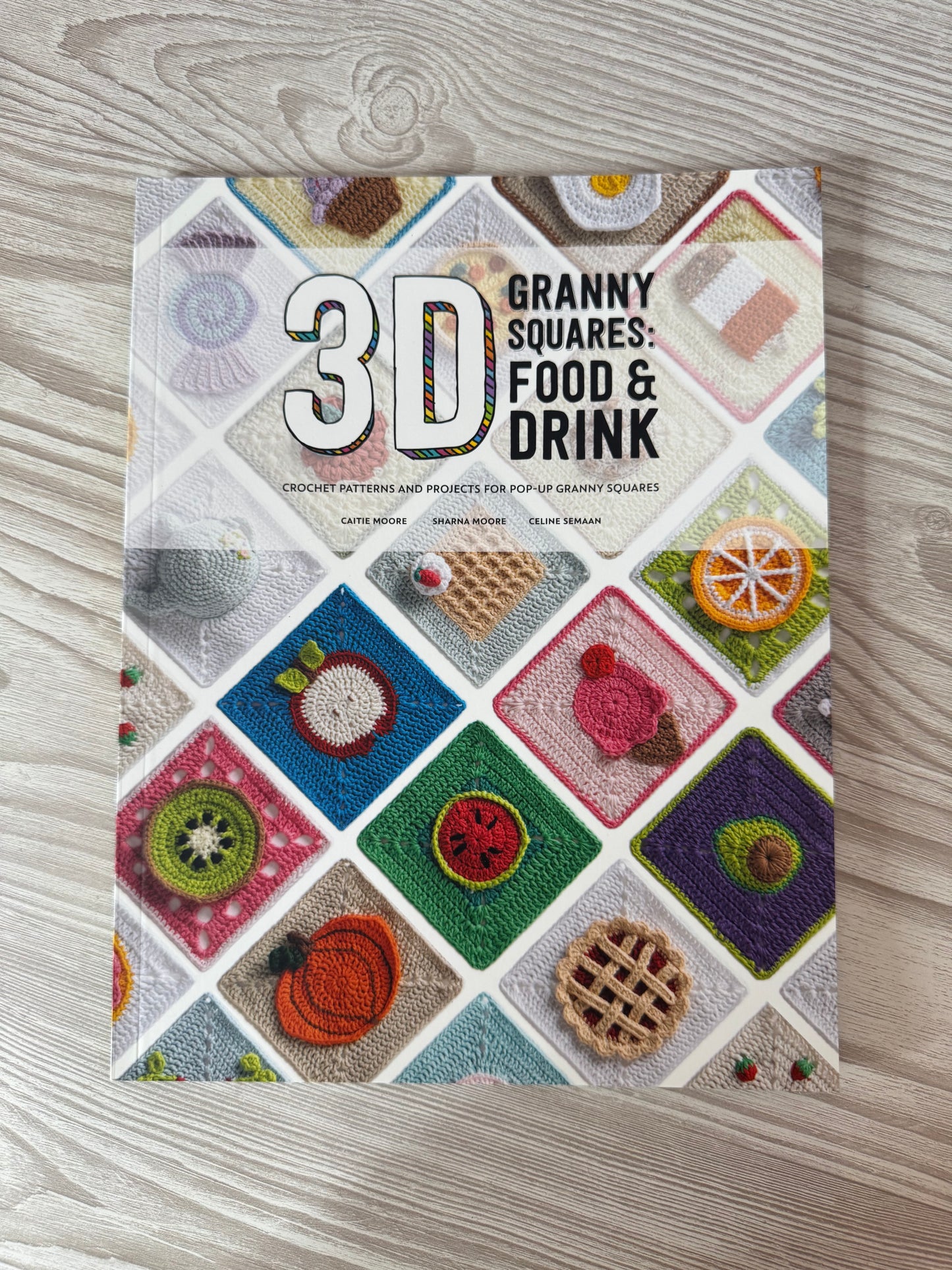 3D Granny Squares: Food and Drink Book