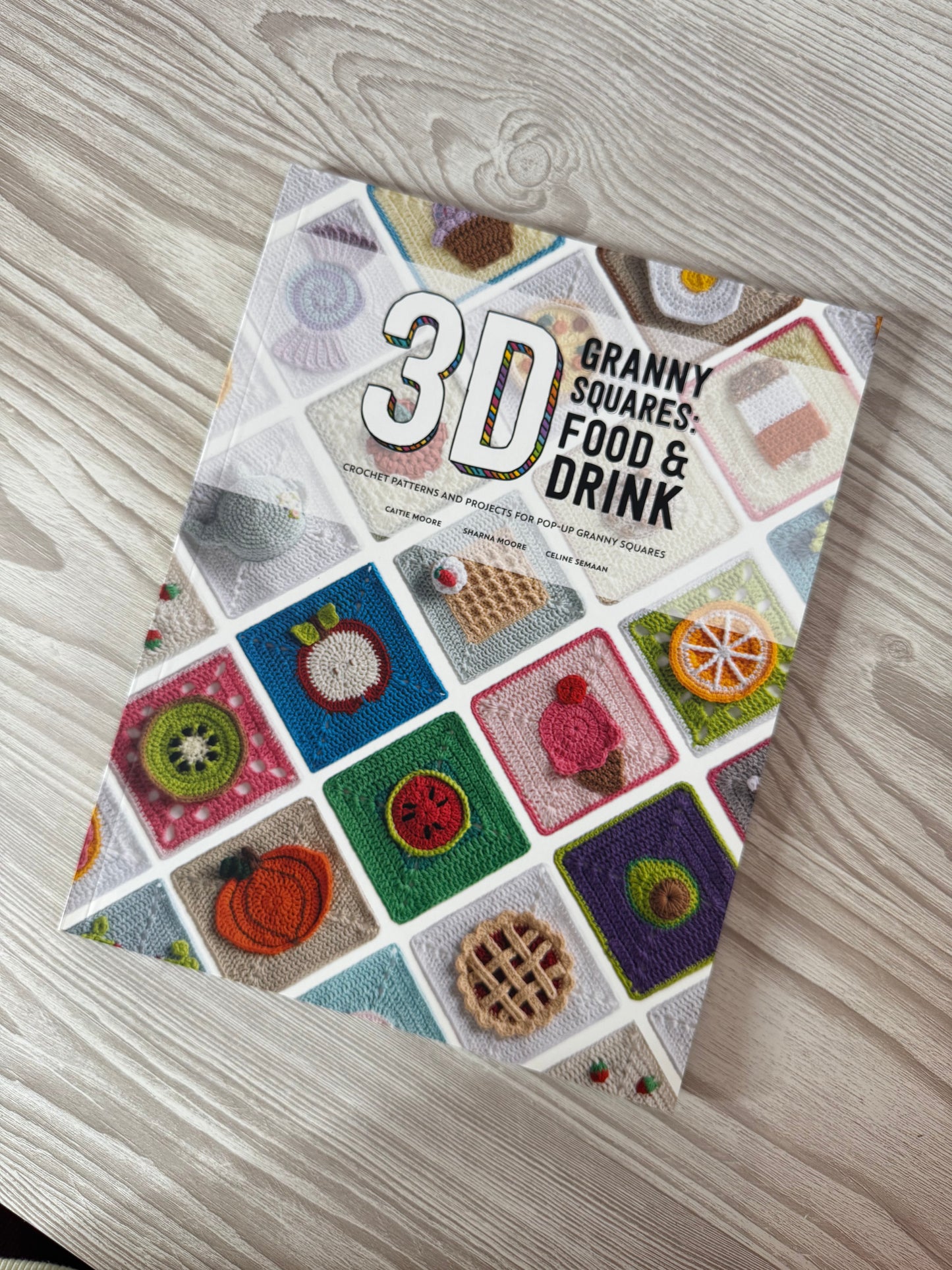 3D Granny Squares: Food and Drink Book